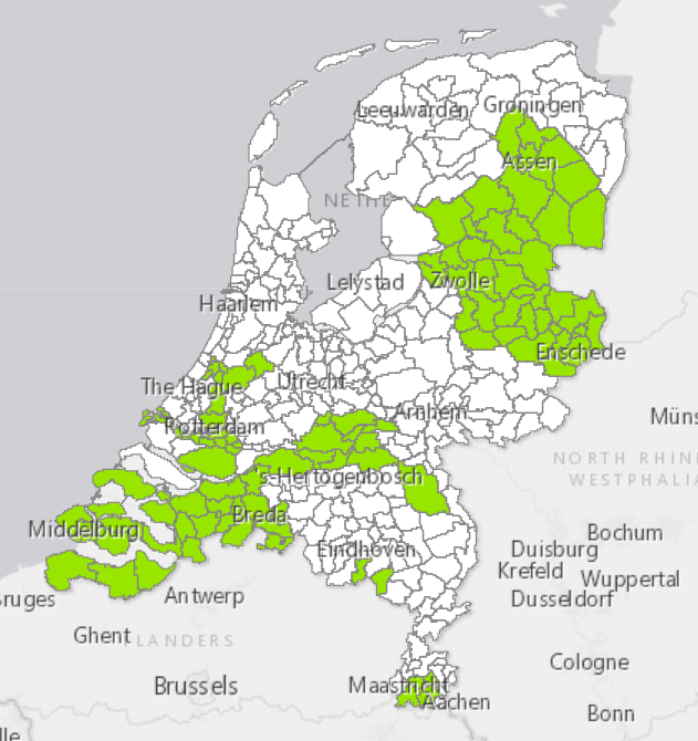 Klein formaat kaart van Nederland. Volg de instructies en de link in de webtekst om naar de interactieve kaart te gaan met gemeenten met een bijenlandschap in 2023.